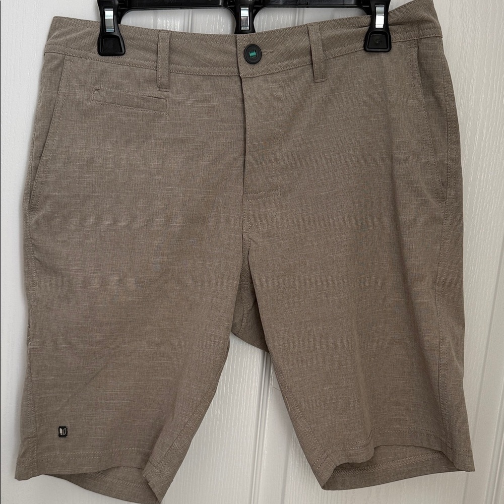 Linksoul Men's Classic Tan Flat Front Shorts, Size 30